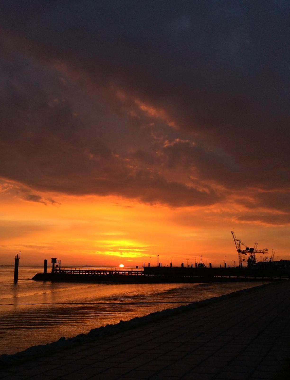Appartamento Moebeliertes Wohnen Auf Zeit Am Yachthafen Bremerhaven Esterno foto